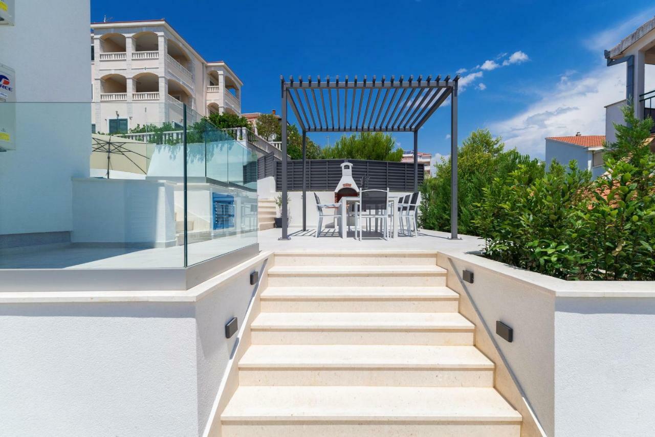 Villa Miholina - With Heated Swimming Pool Trogir Exterior foto