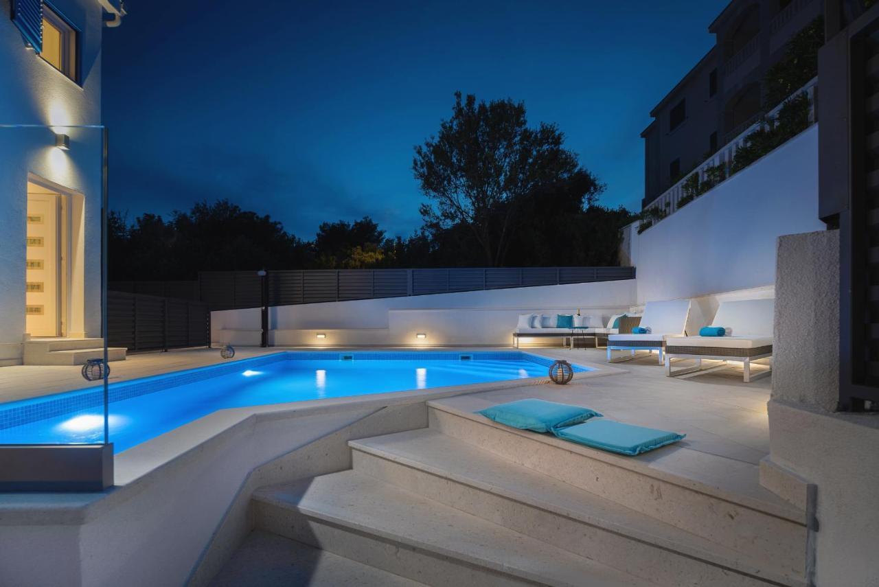 Villa Miholina - With Heated Swimming Pool Trogir Exterior foto