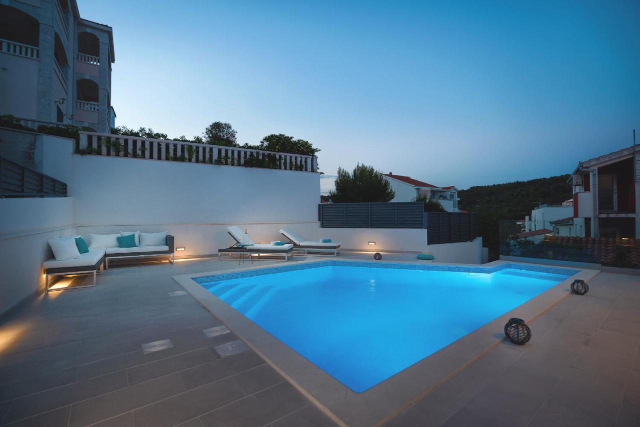 Villa Miholina - With Heated Swimming Pool Trogir Exterior foto