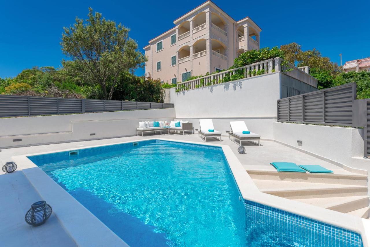 Villa Miholina - With Heated Swimming Pool Trogir Exterior foto